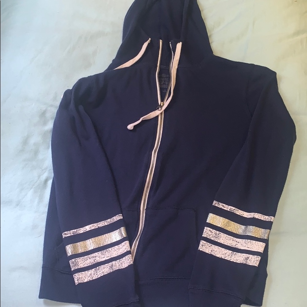 longsleeve hoodie